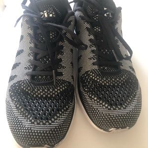 APL Techloom Pro sneakers